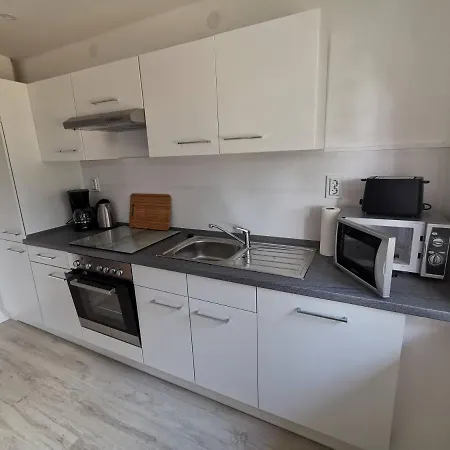 Rosmarie Am Elbradweg *