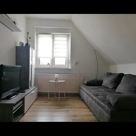 Rosmarie Am Elbradweg *