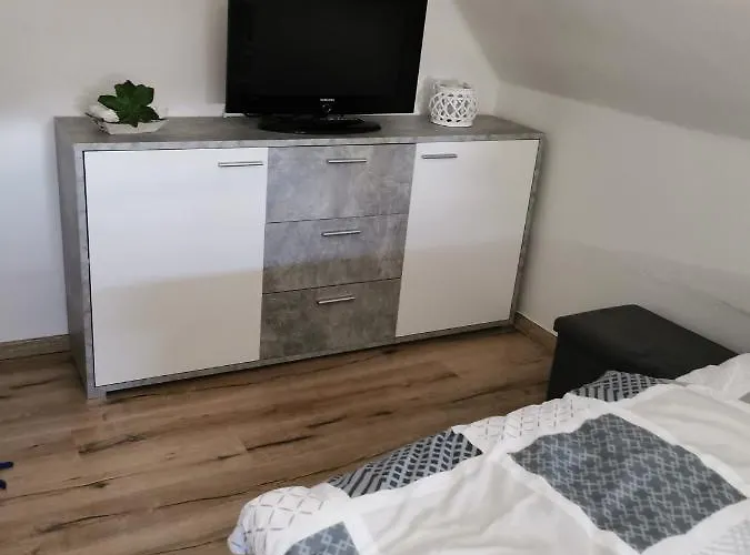 Rosmarie Am Elbradweg * Grodel